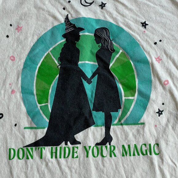 Wicked "Don't Hide Your Magic" Girl's Short Cap Sleeve T-shirt - Size M (8) - Picture 3 of 5